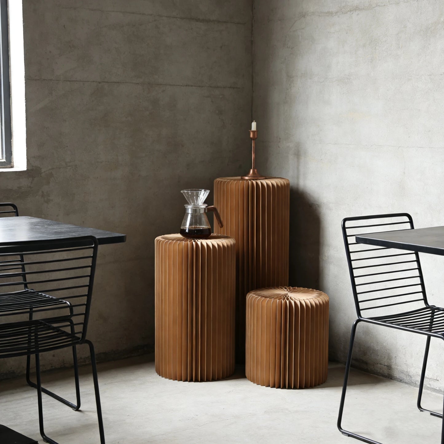 Colonnes pliables, présentoirs cylindriques en papier, tables de présentation pour desserts, décoration pour la maison, les magasins et les expositions, vente directe d'usine