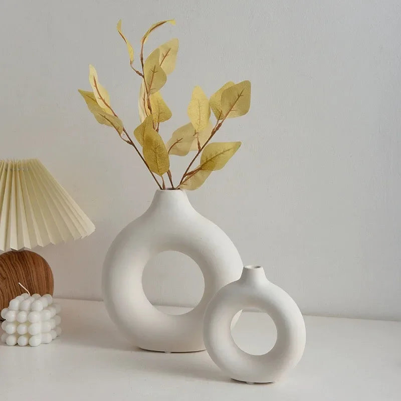 Vase simple en plastique en forme de donut, pot de fleurs individuel, décoration pour salon, ornement de table, vase rond pour composition florale