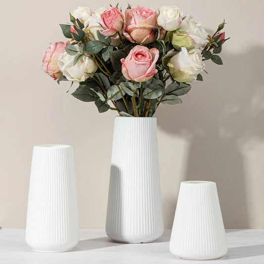 Vase nordique élégant en plastique résistant, ornement pour compositions florales, décoration de salon, art floral créatif